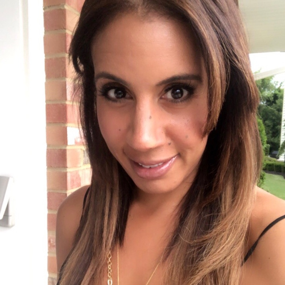 Meet your Posher, Danielle